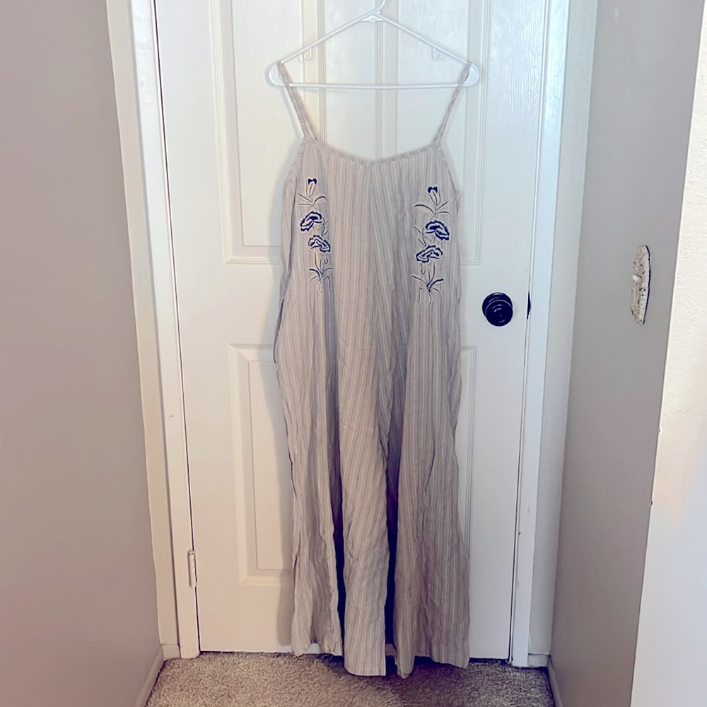 World market embroidered jumper- Size XL